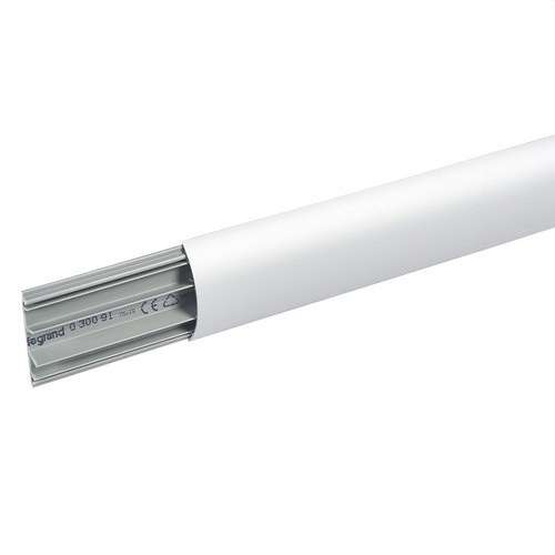 Gulvkanal 75x18mm DLPLUS med reference 030091 fra mærket LEGRAND