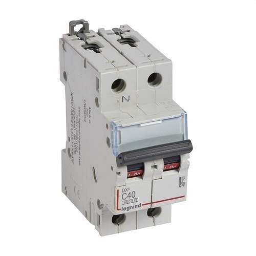 Magnetotermisk DX3 P+N 40A Kurve C 6/10kA med reference 407760 fra mærket LEGRAND
