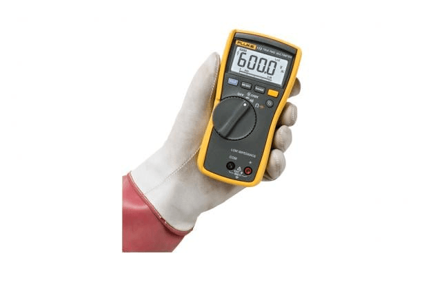 Fluke 113 Digital Multimeter med reference 3088053 fra mærket FLUKE